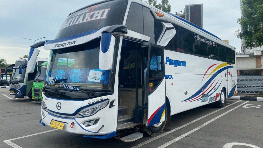 Batam Transport Big Bus